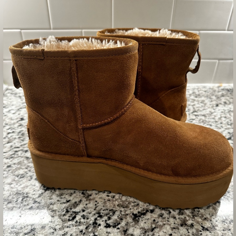 Ugg Platform - image 2